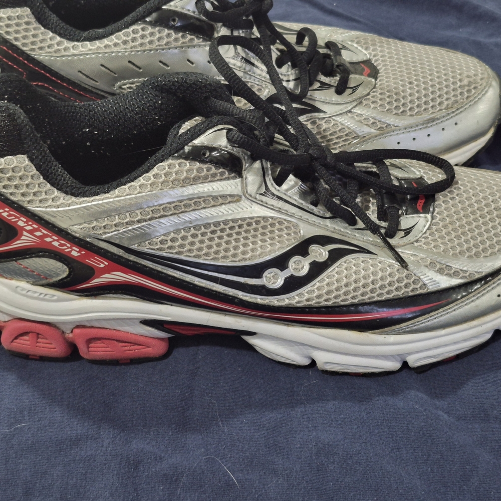 Saucony Running Shoes in Gray and Black - Picture 4 of 5